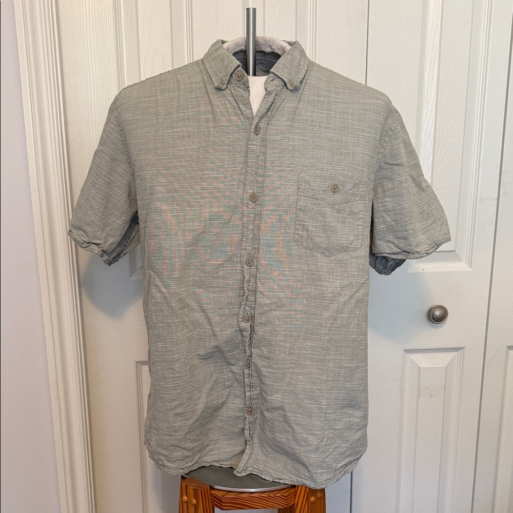 Weatherproof Men's Light Grayish Green Casual Button Down Shirt. Create a bundle